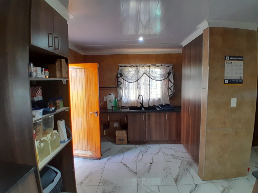4 Bedroom Property for Sale in Kathu Northern Cape